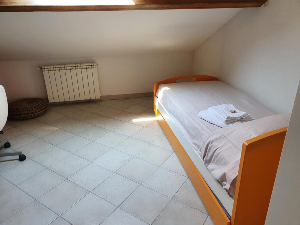 La Mansarda Apartment Savona Luaran gambar